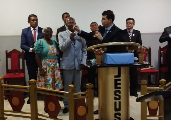 Pastor Jorge toma posse como missionrio da congregao de Mangueiral