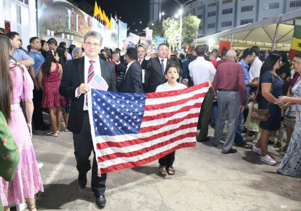 Apresentao da Tenda dos USA