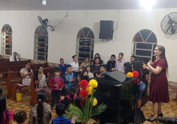 Evangelismo para as crianas em Curuguaty - Paraguai